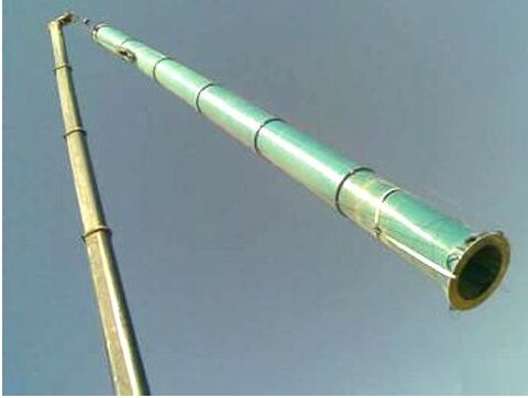 玻璃鋼煙囪吊裝施工實(shí)拍大圖